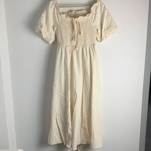 Elegant Cream Maxi Dress with Puff Sleeves